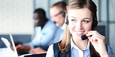 Kontakt Frau Headset
