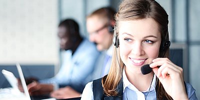 Kontakt Frau Headset