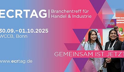 Ein in Lila- und Rottönen gestaltetes Banner mit einer Gesprächssituation auf dem Event