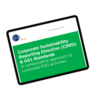 Ein IPad zeigt ein GS1 Whitepaper zum Thema CSRD