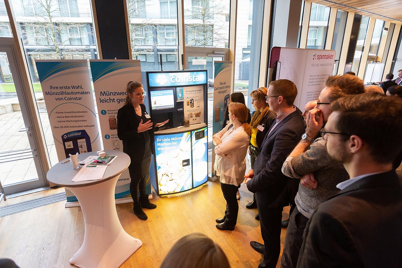 Coinstar auf der CashCon 2025 mit einem Stand als Sponsor und Aussteller