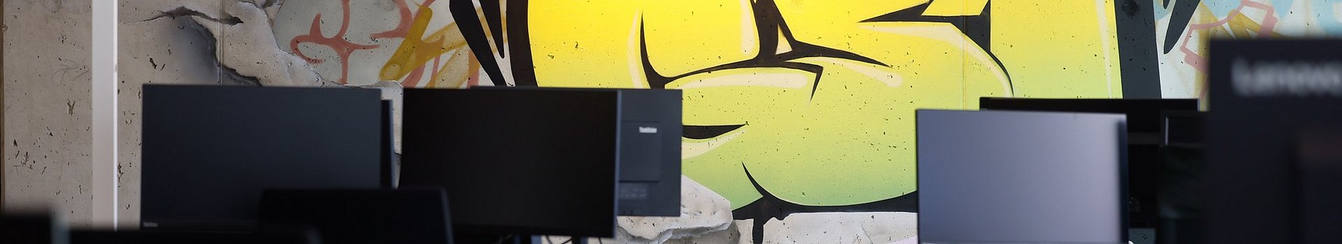 Einzelarbeitsplätze auf stylischer Fläche im GS1 Community Space