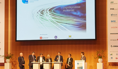 Fotografie der Podiumsdiskussion des 24. Handelslogistik Kongress 2018 mit dem Thema Logistikprozesse im Wandel