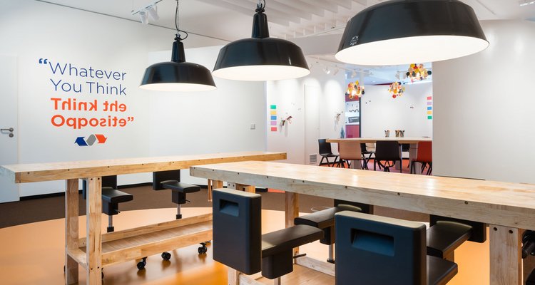 Fotografie Innovation Center: Werkbank um kreative Ideen Gestalt annehmen zu lassen