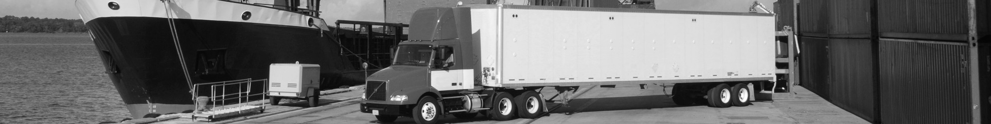 Ein LKW an der Laderampe